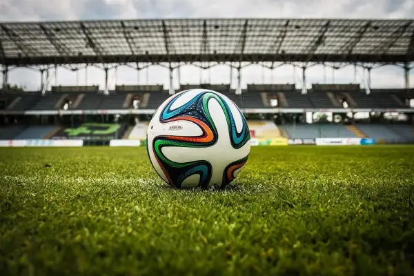 Ile zarabia sędzia międzynarodowy? Niezwykłe zarobki w UEFA i FIFA!